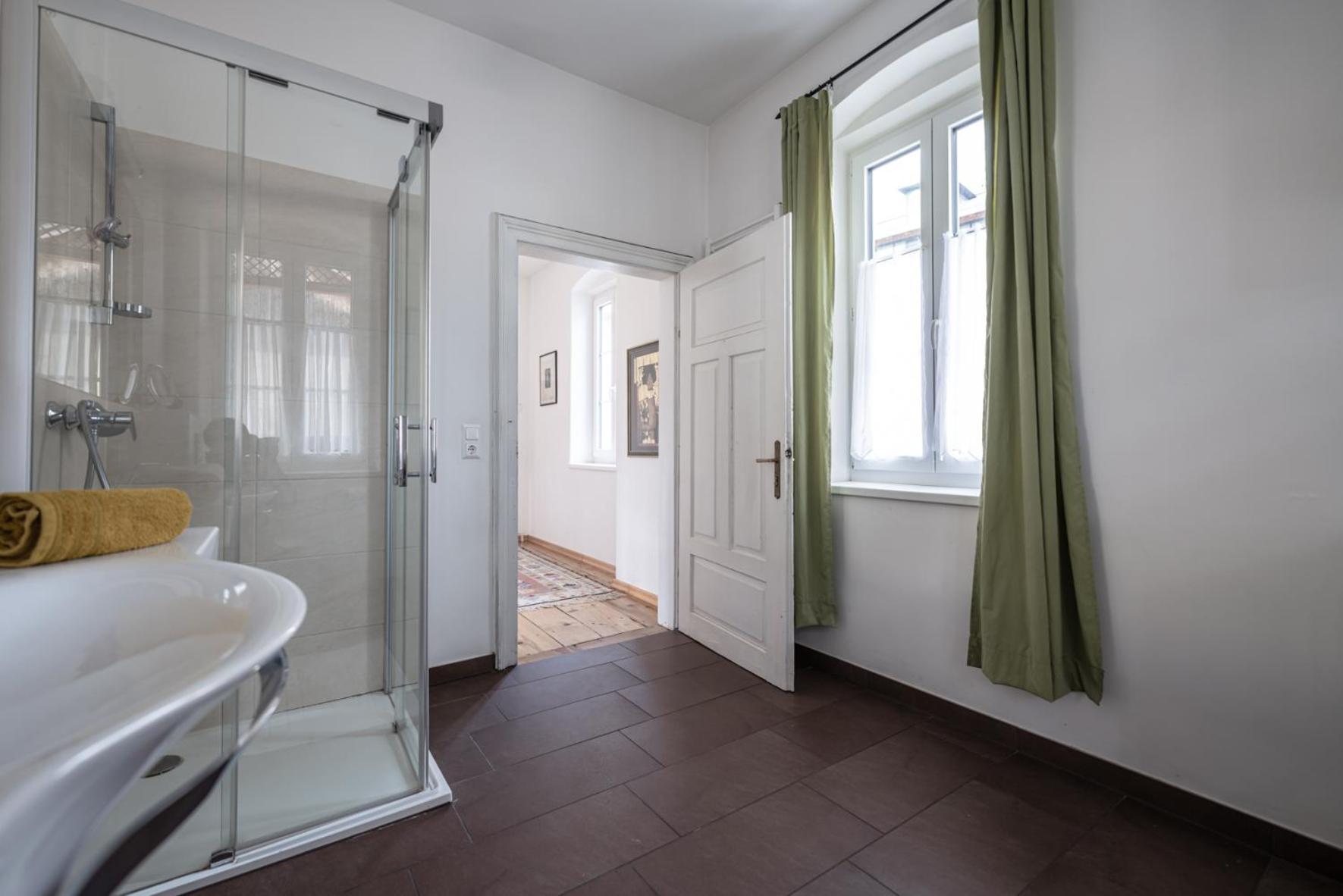 Domitian 2 Apartment Милщат Екстериор снимка
